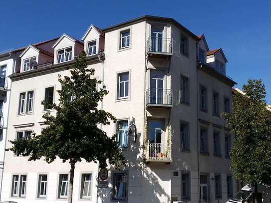 Helle 2-Zimmer-Wohnung mit Balkon