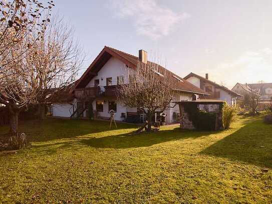 freistehendes Einfamilienhaus mit Einliegerwohnung in schöner Lage und großem Grundstück