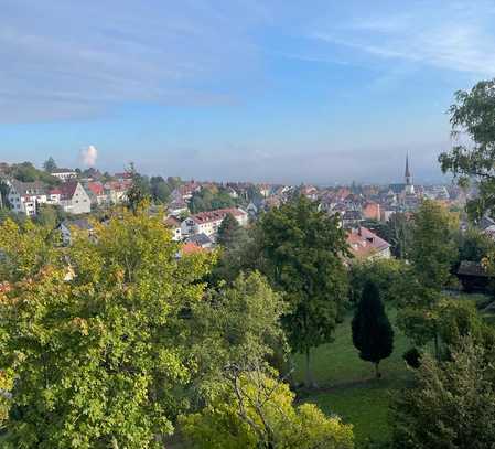 Stuttgart, Schöner Wohnen in Aussichtslage - kernsaniertes Vier-Familien-Haus. PROVISIONSFREI.