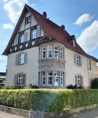 Wunderschöne Dachgeschosswohnung mit 30m² Terrasse und Schlossblick