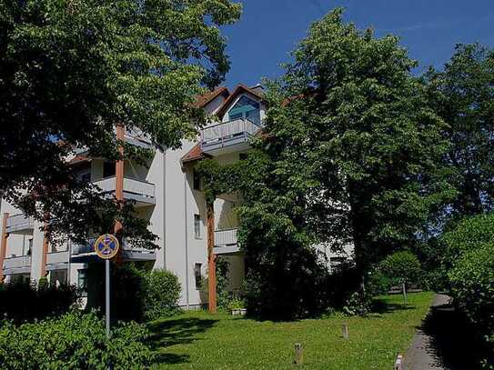 Gepflegte 2-Zimmer-Dachgeschoss-Wohnung mit Balkon im südlichen Stadtgebiet