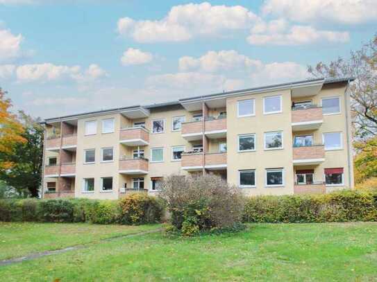 Bezugsfrei: 2-Zi.-ETW mit Balkon und Gemeinschaftsparkplatz im gefragten Steglitz-Zehlendorf