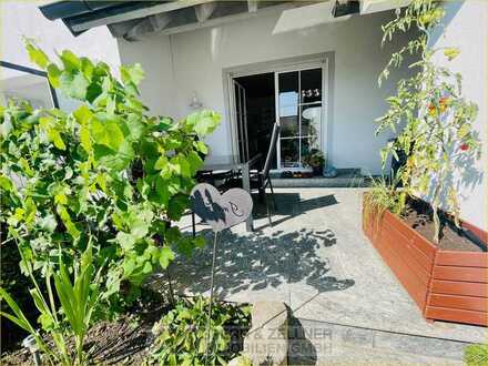 Idyllische Doppelhaushälfte mit überdachter Terrasse in ruhiger Siedlungslage von Taufkirchen/ Vils!