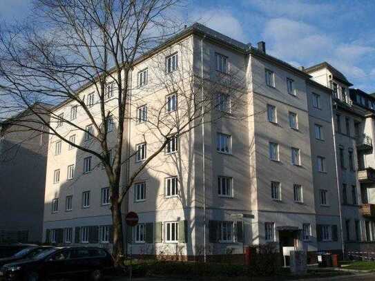 3 Raum Wohnung mit Balkon, Tageslichtbad, Aufzug, Glasfaseranschluss und Stellplatz