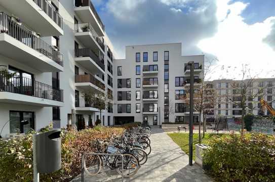 # LIVING & LIFESTYLE IN MITTE -WATERFRONT 3 ROOMS