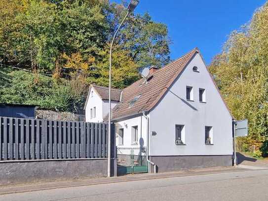 Praktisch - Familienwohnraum mit Garten u. X-tras!