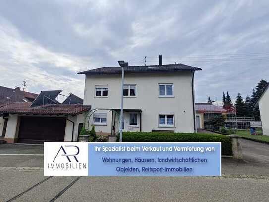 gepflegtes Mehrfamilienhaus mit drei Einheiten