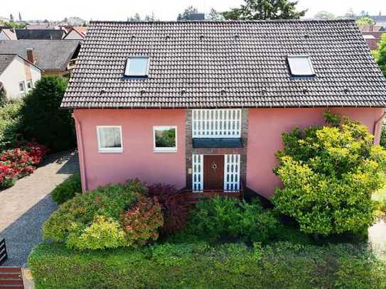 Ein- o. Mehrfamilienhaus mit großzügigem Potenzial auf 302 qm Wohn- u. Nutzfläche