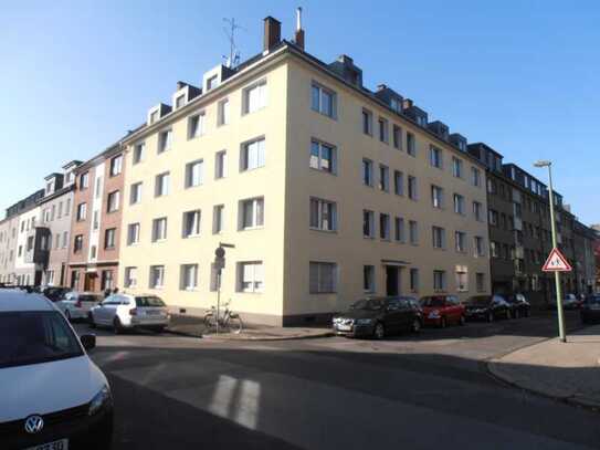 3 Zimmer Wohnung, Nähe Kaiserberg/Uni