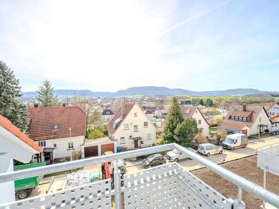 2-Zimmer-Wohnung im Dachgeschoss mit Balkon