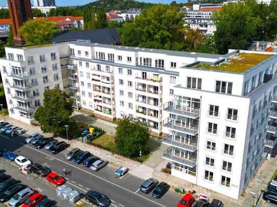 Helle 3-Zimmer-Wohnung im Altbau mit grünem Hinterhof in Fahrradstraße