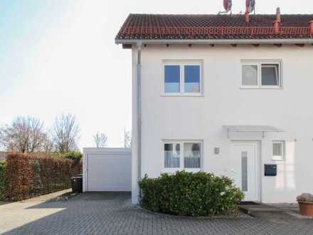 Gepflegtes REH mit Südgarten und Garage. Mit Solarthermie, Wärmedämmziegel, Isolierverglasung!