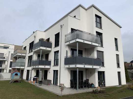 Stilvolle 3-Raum-Wohnung mit gehobener Innenausstattung mit Balkon und EBK in Fuldatal