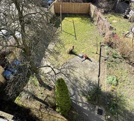 Helle 3 Raum-Wohnung mit Gemeinschaftsgarten
