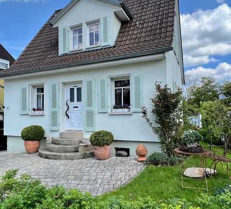 Schorndorf, freistehendes Einfamilienhaus, komplett Kernsaniert, Garten, Garage