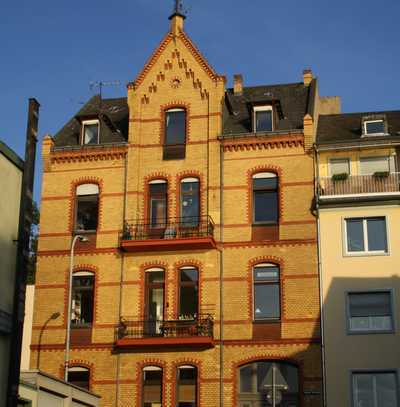 Wunderschöne 2-Zi.-Altbau-Wohnung am Rhein in zentraler Lage , saniert