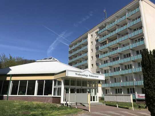 Helle und freundliche 2 -Raum Wohnung mit Balkon