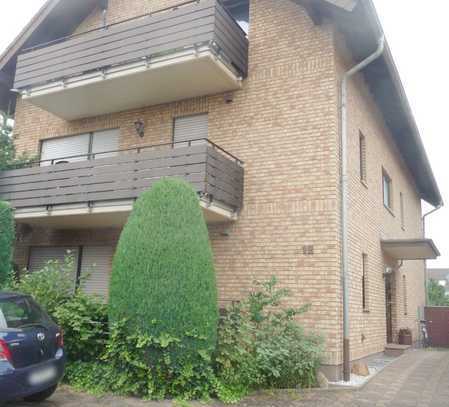 Schöne ein Zimmer Wohnung mit Balkon in Köln, Meschenich