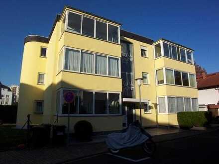 myHome-Immobilien / Supergünstig + modern, mit 12 Meter Sonnen-Wintergarten im schönen Bieber