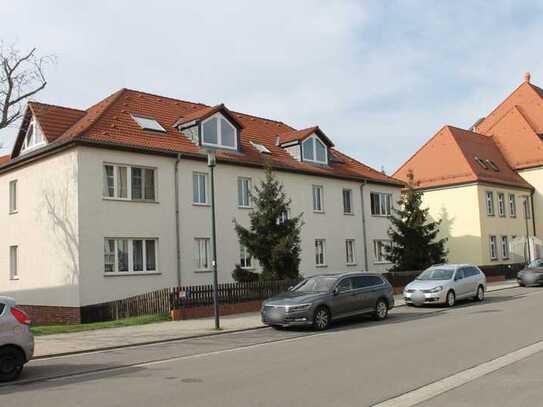 ***Sehr schöne 4-Raumwohnung in Dessau-Siedlung***
