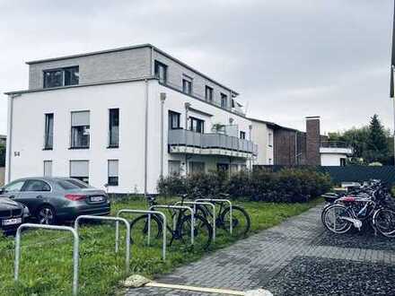 Neuwertige 4 Zimmer Wohnung mit Balkon *Top-Lage *