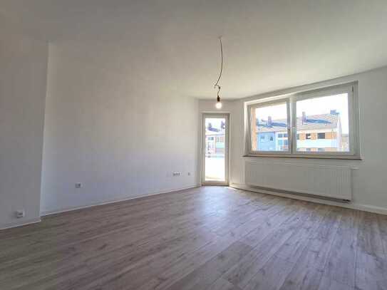 Kernsaniert! 4-Zimmer-Wohnung mit Balkon