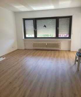 Neu renovierte 2-Zimmer-Wohnung mit Balkon in Karlsruhe-Neureut