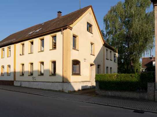 Geräumiges Haus mit Gewerbefläche in zentraler Lage von Gunzenhausen