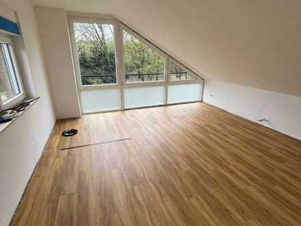 Kernsanierte 2 Zimmer DG Wohnung mit Wärmepumpe in Gnadental