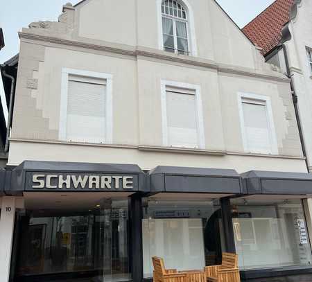 Historisches Innenstadthaus mit Gewerbeanteil im EG