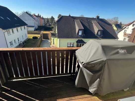 tolle, großzügige 2,5-Zi.-Maisonetten-Whg. mit Balkon + Stellplatz (Küchenmöbel MÖGLICH)