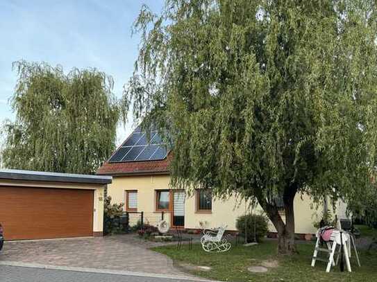 Einfamilienhaus mit Einliegerwohnung und Doppelgarage Erdwärme Solar