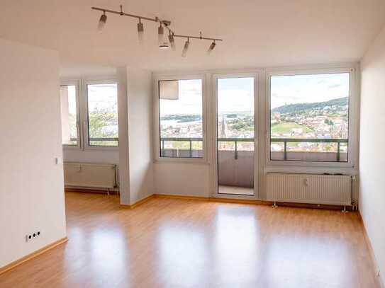 Exklusiver Rheinblick: 3-Zimmer-Wohnung mit Balkon und Einbauküche in Bingen - ohne Maklerprovision