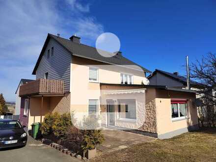 Zweifamilienhaus in Zell