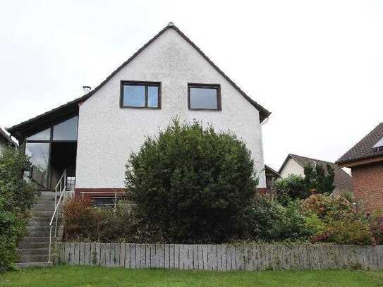 Renovierungsbedürftiges Einfamilienhaus + Ausbaureserve Dachterrasse Garage schönes Grundstück ruhig