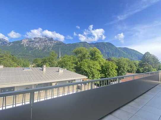 Wohnen auf höchstem Niveau! Möbliertes Luxus-Penthouse in Top-Lage von Bad Reichenhall