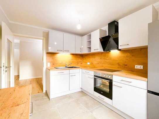 Attraktive 3-Raumwohnung mit Terrasse * Bad m. Wanne & Dusche * PKW-SP * Abstellraum * TOP *