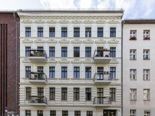 Investment-Tipp in Neukölln: Vermietete 4-Zimmer-Wohnung mit Balkon