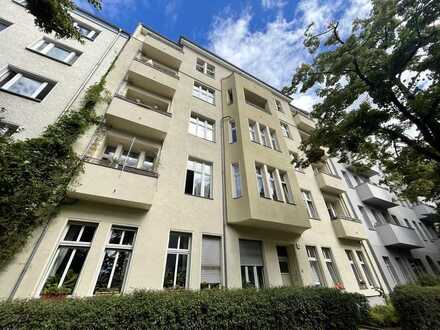 Helle Wohnung mit Südbalkon in lauschiger Lage