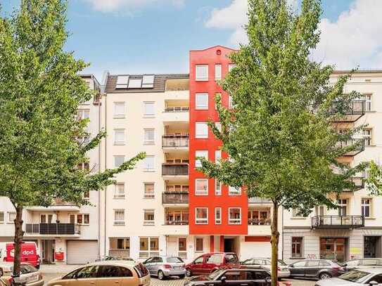 Perfekte City-Lage: 2-Zimmer-Wohnung mit Aufzug und Loggia in Friedrichshain