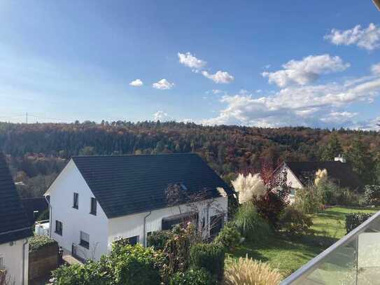 3,5-Zi-Wohnung, Aussichtslage, gehobene Ausstattung, EBK, teilmöbliert in Leinfelden Echterdingen