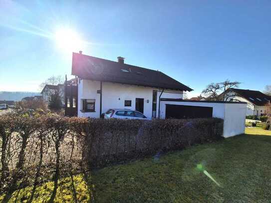 **Traumhaftes 1-2 Familienhaus mit Einliegerwohnung – Lichtdurchflutet, Großzügig in Top Lage!**