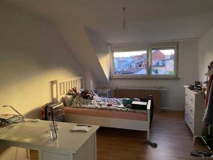 1-Zimmer Dachgeschosswohnung im Woogsviertel zu vermieten
