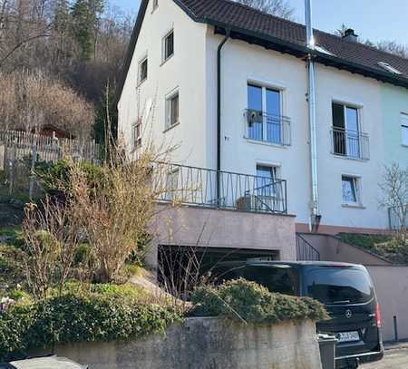 Doppelhaushälfte in familienfreundlicher Lage am Stadtrand mit Garten
