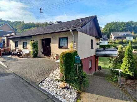 Schon Heute an Morgen denken! Einfamilienhaus mit Einliegerwohnung in Zentrumsnähe von Daaden