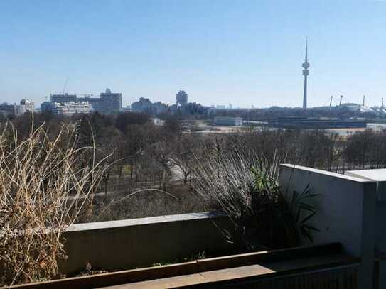 Stilvolle 2-Zimmer-Wohnung in München Moosach mit Panoramablick bis zu den Alpen