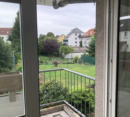 Renoviert, 3 Zimmer, Balkon, BJ 1995, inkl. TG-Stellplatz