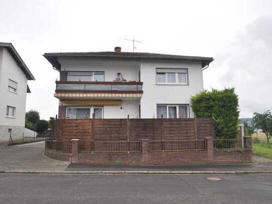 Schöne helle Erdgeschosswohnung mit Gartenanteil in Lorbach