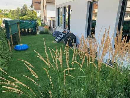 Hochwertige 4,5-Zimmer-Erdgeschosswohnung mit Gartenzugang in Filderstadt