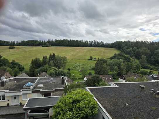 SIEBENFAMILIENHAUS IN RUHIGER AUSSICHTSLAGE